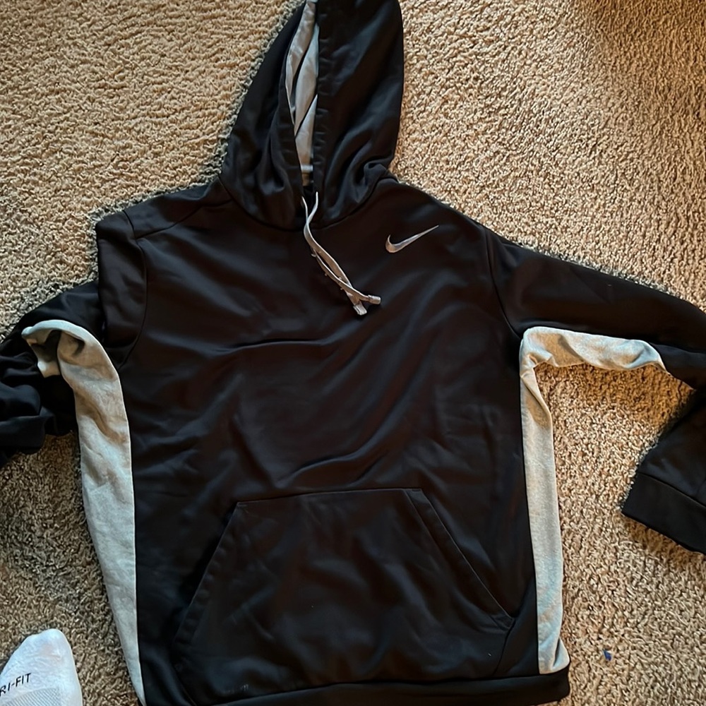 Men’s Nike hoodie